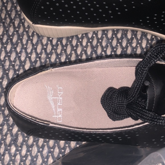 Dansko Orli Leather sneaker - Picture 9 of 11